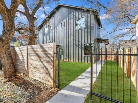 Photo of 706 Valdez ST #2, Austin, TX 78741 (MLS # 4932523)