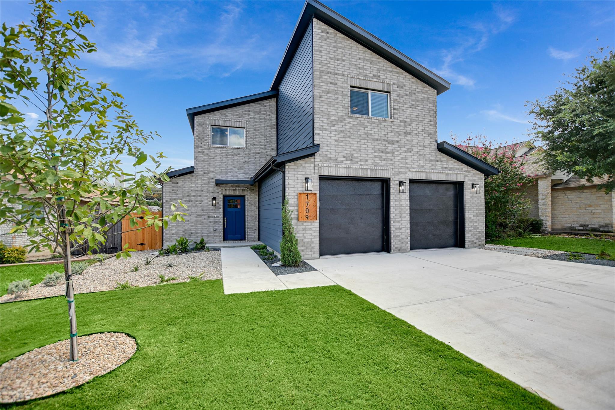 1709 Southwestern TRL