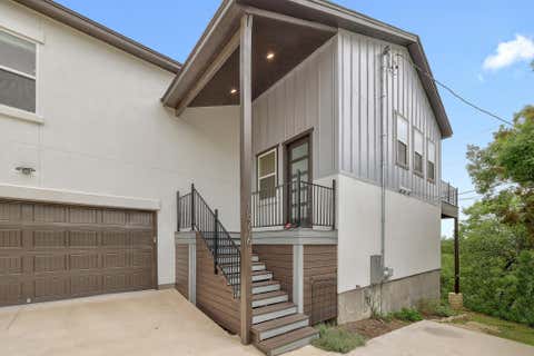 Tiny photo for 18716 W Lakeview DR, Jonestown, TX 78645 (MLS # 1116249)