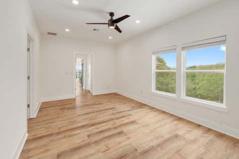 Tiny photo for 18716 W Lakeview DR, Jonestown, TX 78645 (MLS # 1116249)