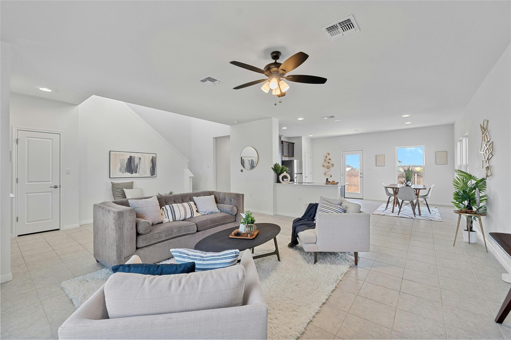 9713 Grapevine Leaf DR