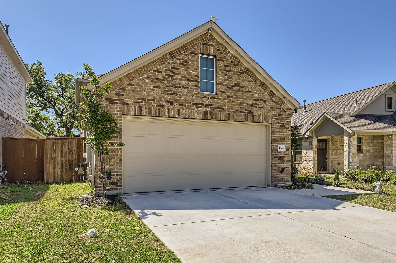 1324 NW Salt Lick DR