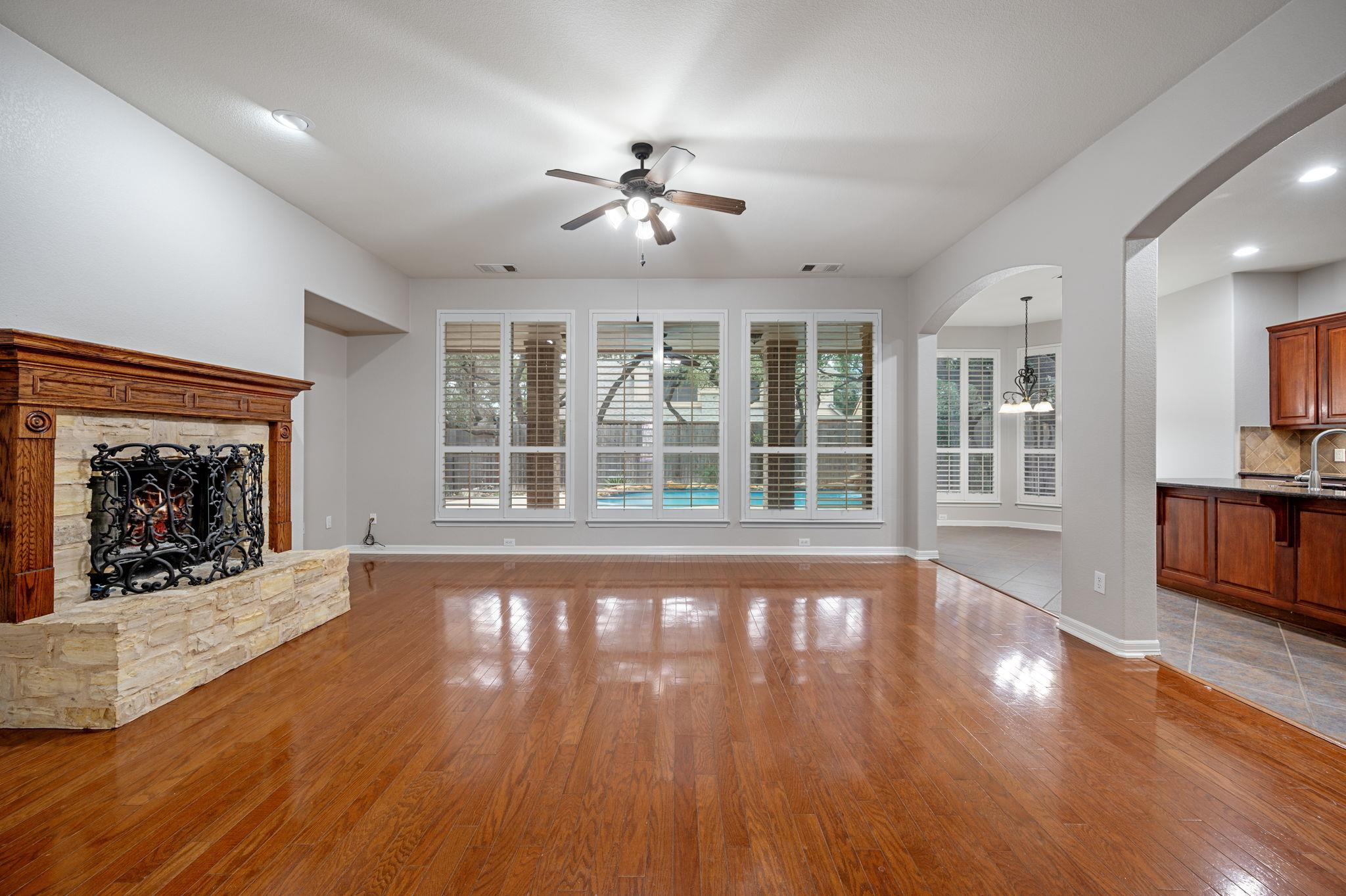 1116 Castle PATH