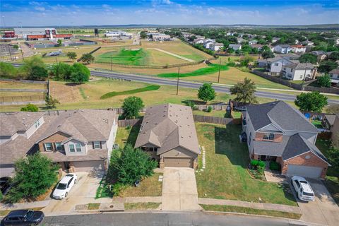 A home in Del Valle