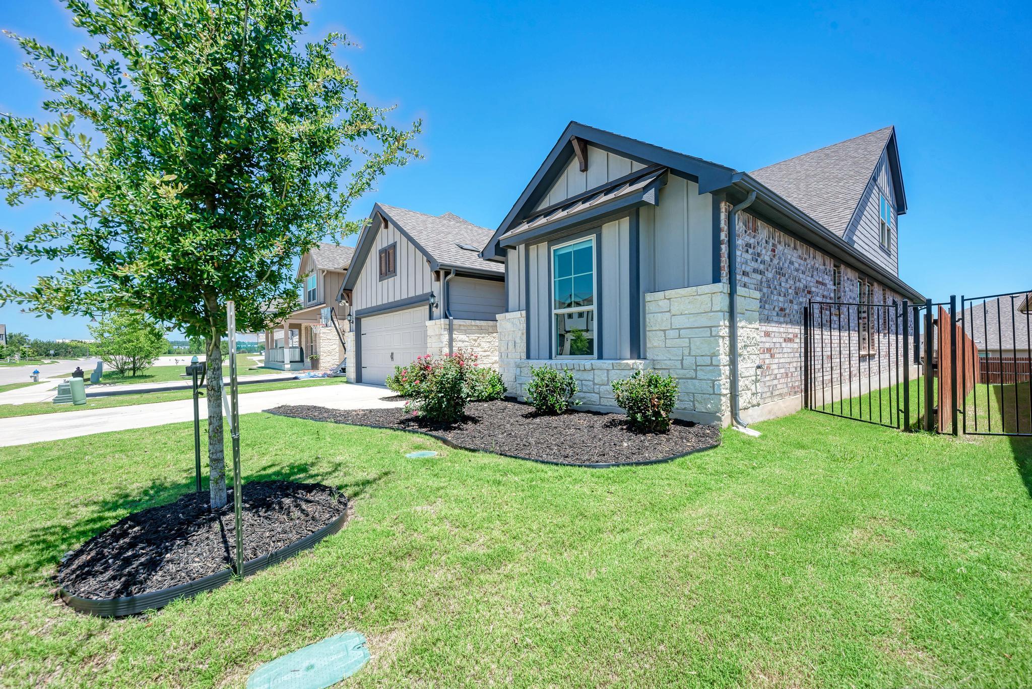 229 Canyoncrest WAY