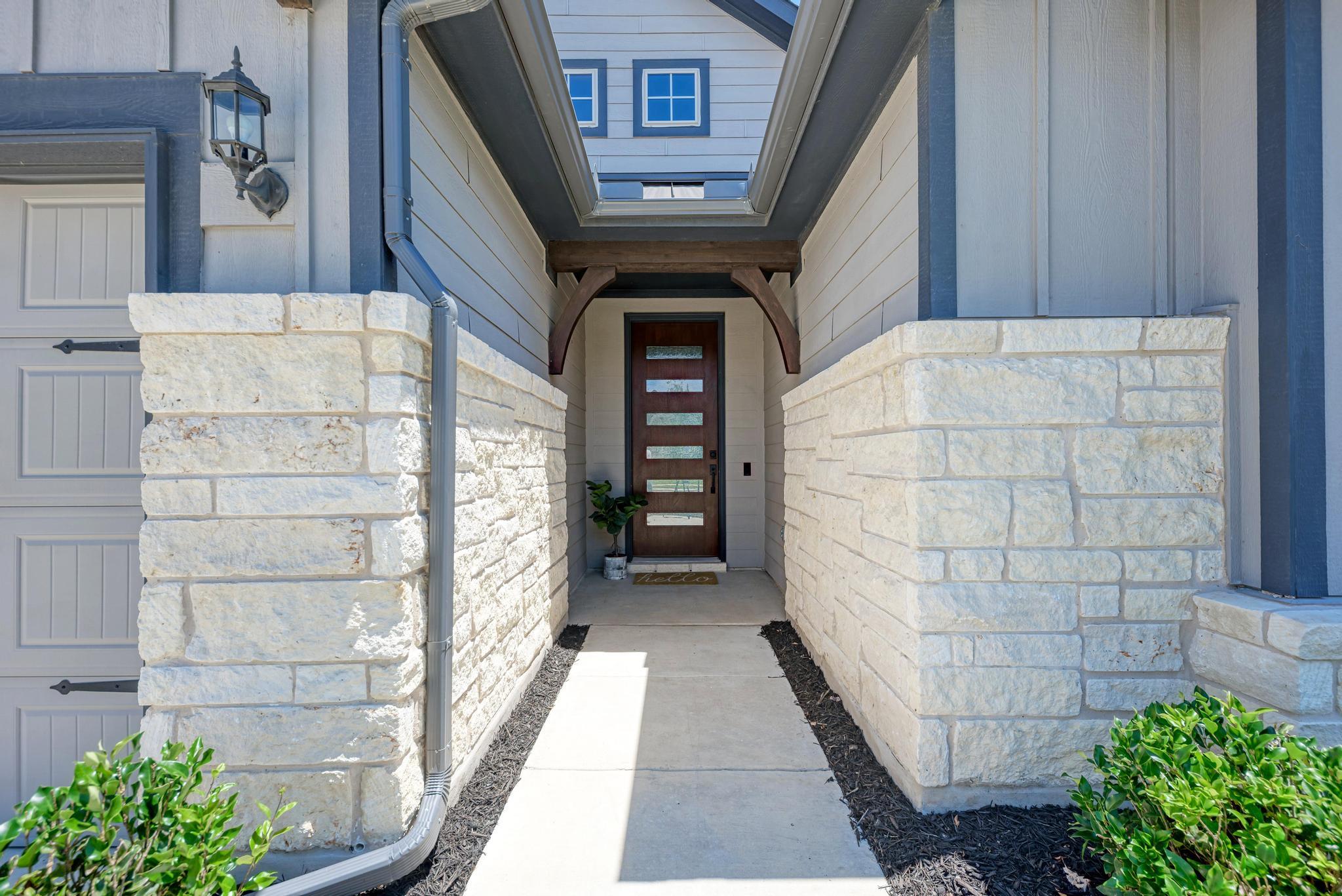 229 Canyoncrest WAY
