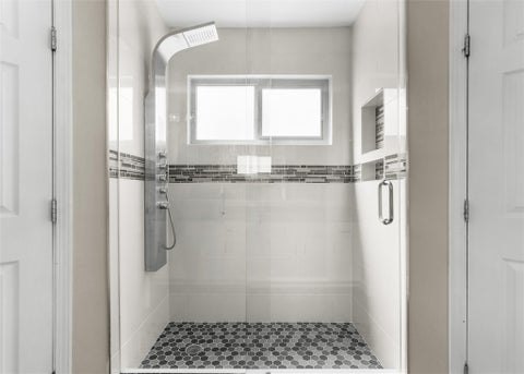 Tiny photo for 11210 Henge DR, Austin, TX 78759 (MLS # 6213074)