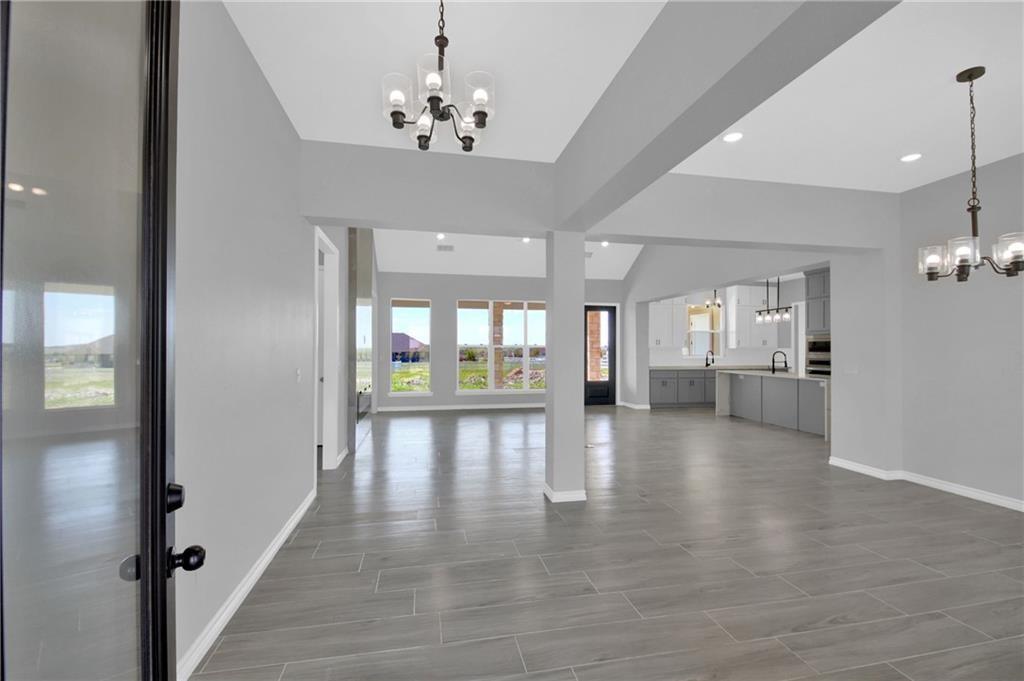 303 Highlander CT