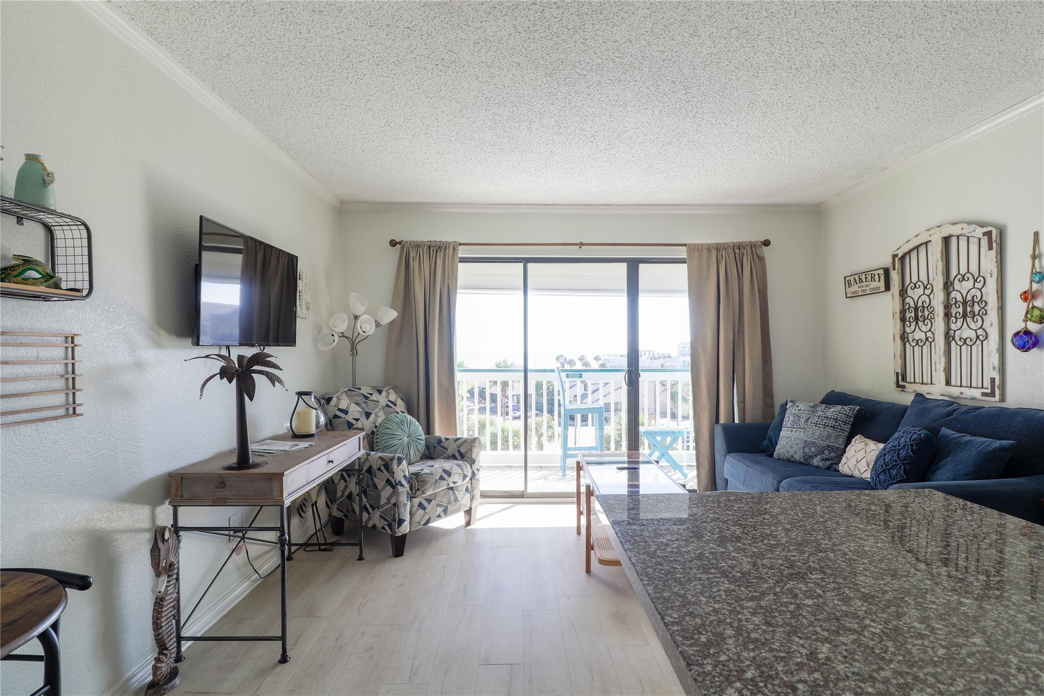 6102 Seawall BLVD 388
