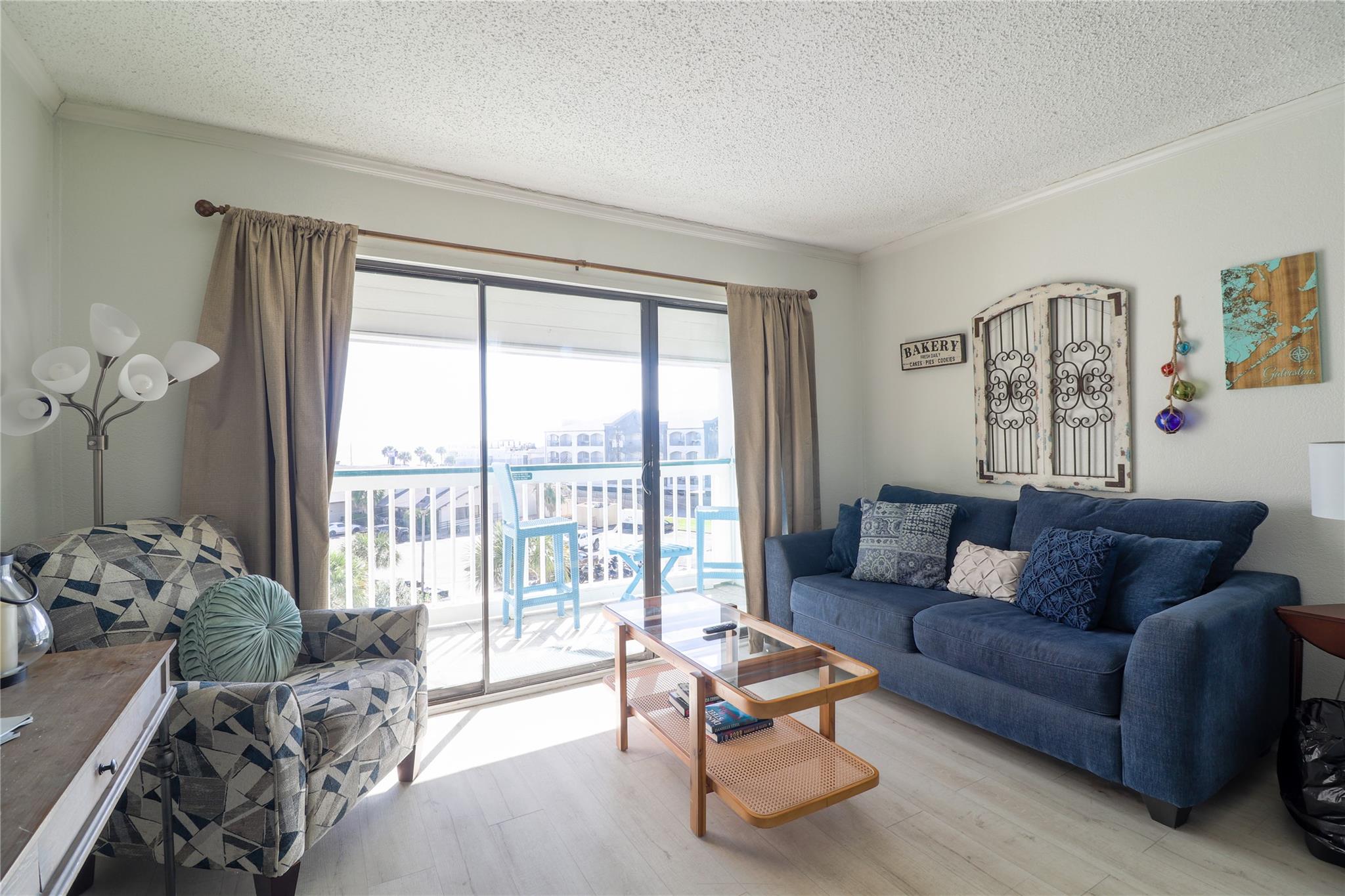 6102 Seawall BLVD 388