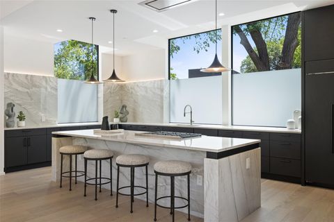 Tiny photo for 2502 Barhill DR, Austin, TX 78704 (MLS # 6271288)