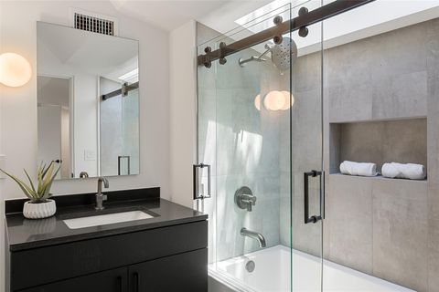 Tiny photo for 2502 Barhill DR, Austin, TX 78704 (MLS # 6271288)