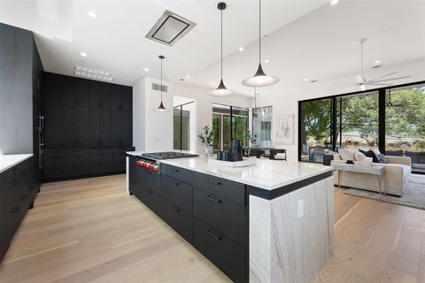 Tiny photo for 2502 Barhill DR, Austin, TX 78704 (MLS # 6271288)