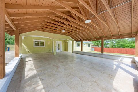 Tiny photo for 903 N Neans DR, Austin, TX 78758 (MLS # 3891950)