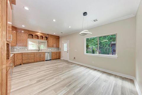 Tiny photo for 903 N Neans DR, Austin, TX 78758 (MLS # 3891950)