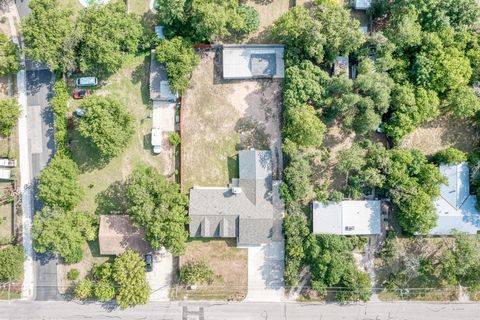Tiny photo for 903 N Neans DR, Austin, TX 78758 (MLS # 3891950)