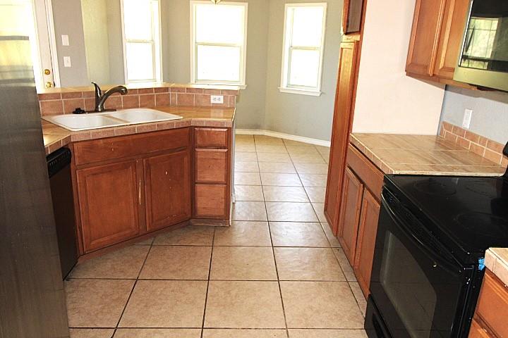 2003 Walker Place BLVD