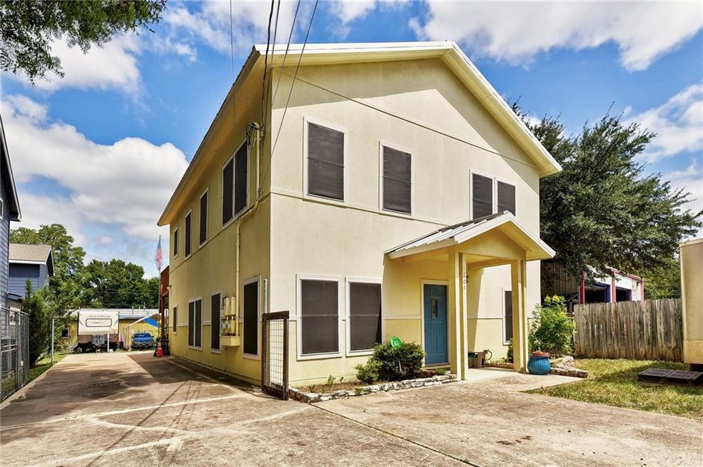 604 Fletcher ST