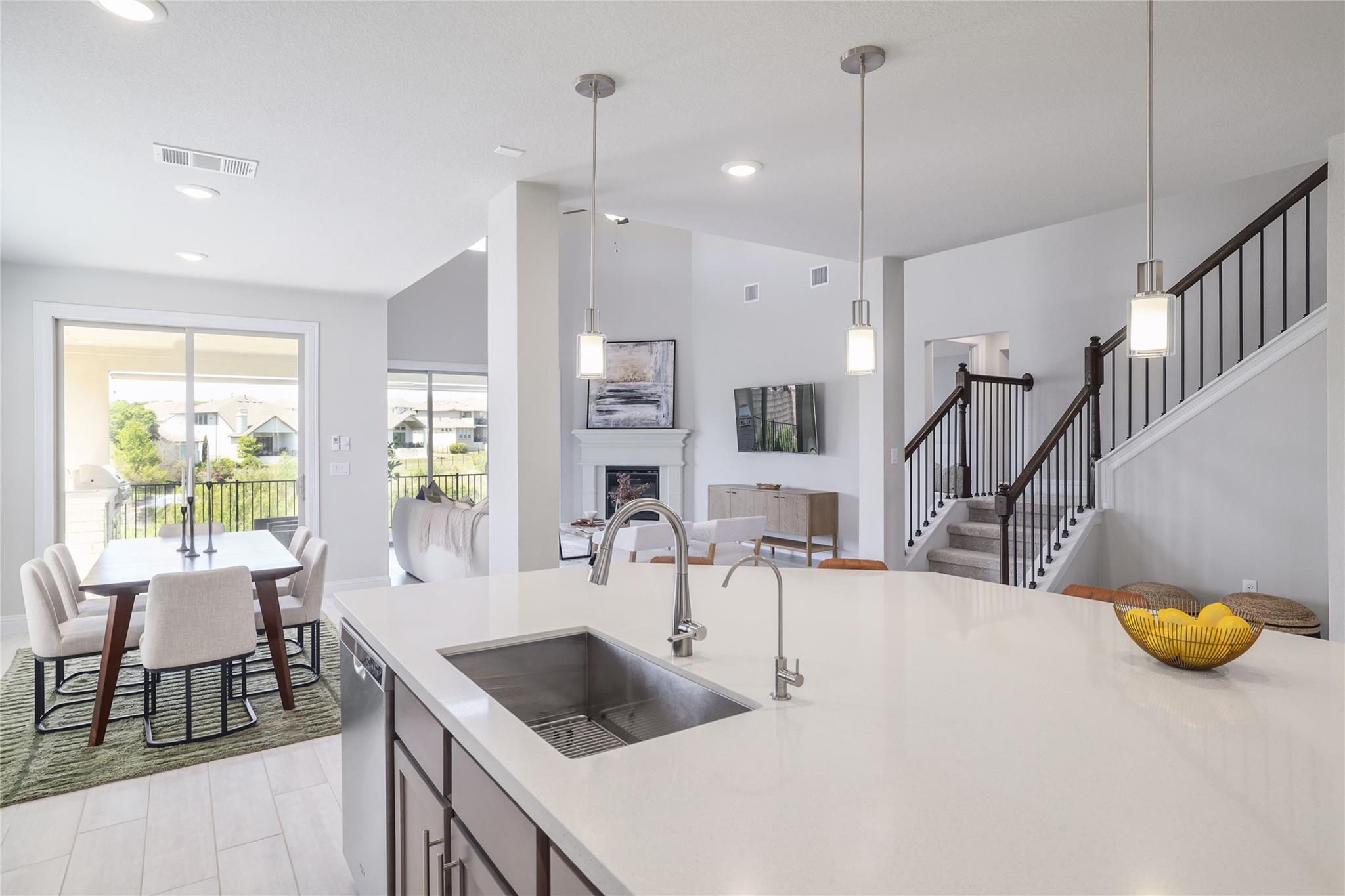 204 Abbeyville WALK