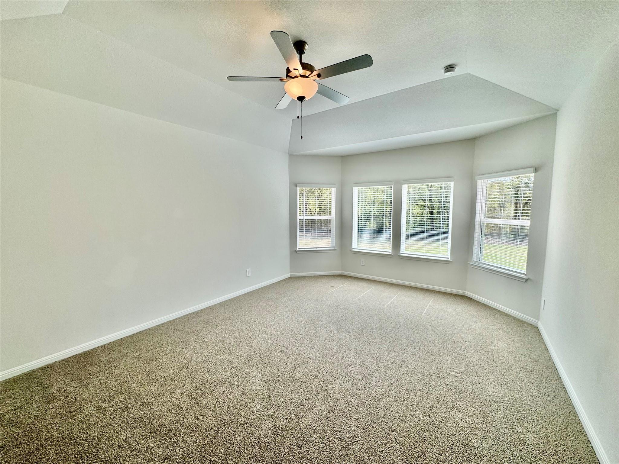 208 Coopers Hawk Crest