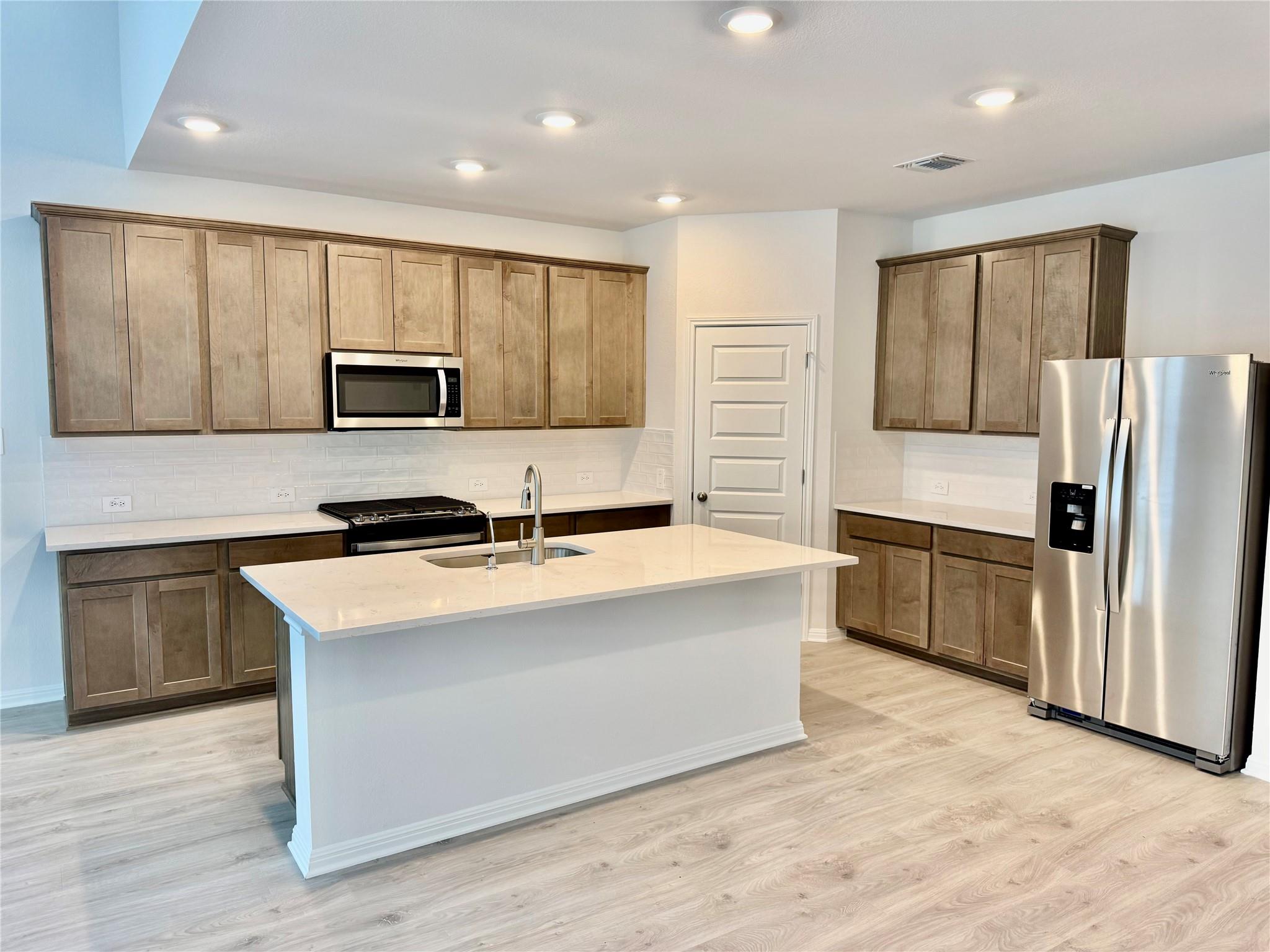 208 Coopers Hawk Crest