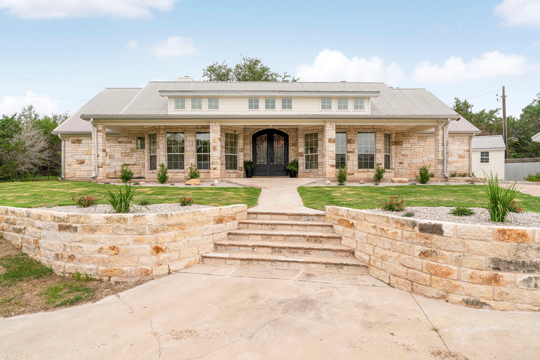 1129 Cedar Pass RD