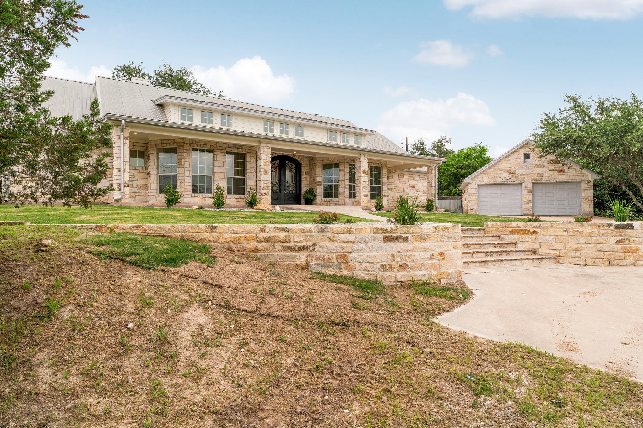 1129 Cedar Pass RD