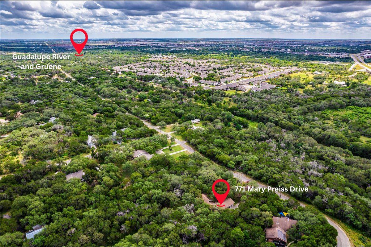 771 Mary Preiss DR