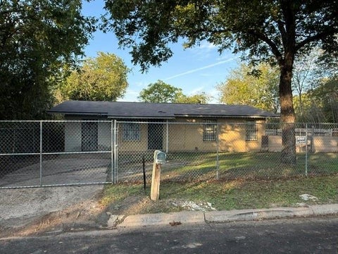 Photo of 308 E Lola DR, Austin, TX 78753 (MLS # 3834819)