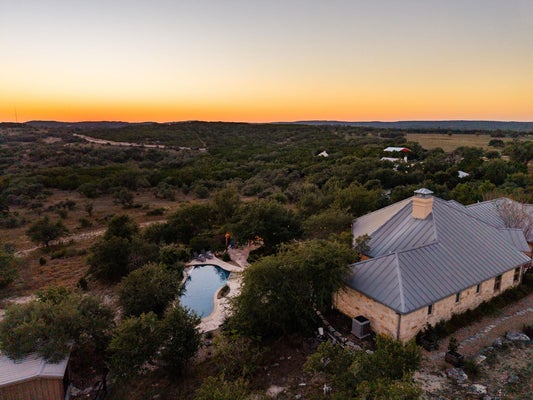 8075 MOUNT SHARP RD, WIMBERLEY, TX 78676 - Image 51286d0d19e9df4db14aa6816631b15e/2688166532