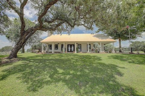 A home in La Grange