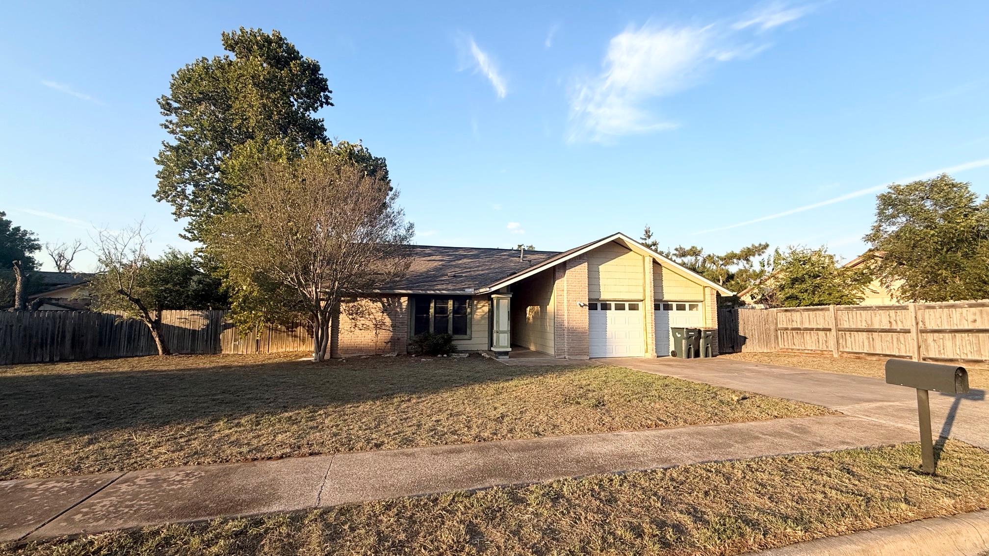3508 Monument DR
