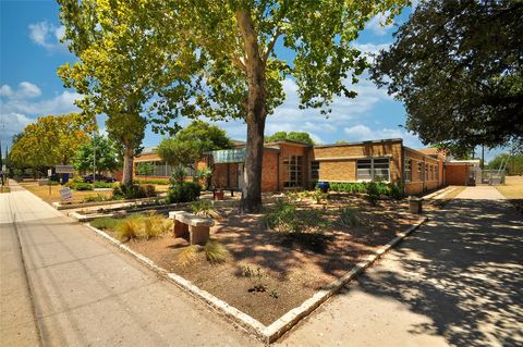 Tiny photo for 7310 Woodrow ST, Austin, TX 78757 (MLS # 9625886)