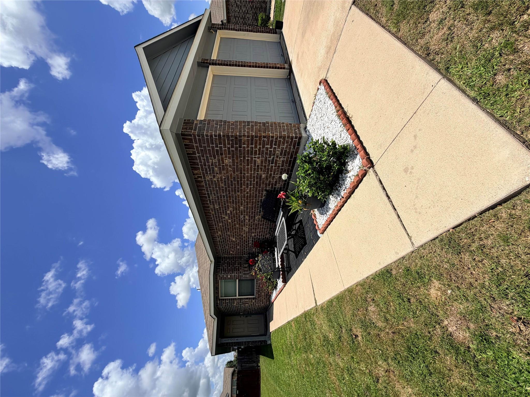 Photo 1 of 9 — 13004 Tinker ST, Manor, TX 78653