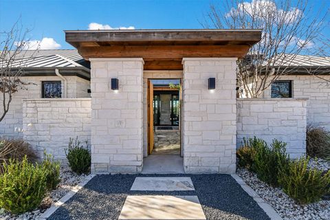 343 Pug Rippy RD Dripping Springs TX 78620