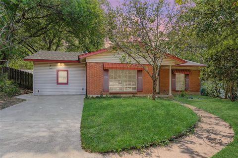 Photo of 6805 Tulane DR, Austin, TX 78723 (MLS # 6366485)