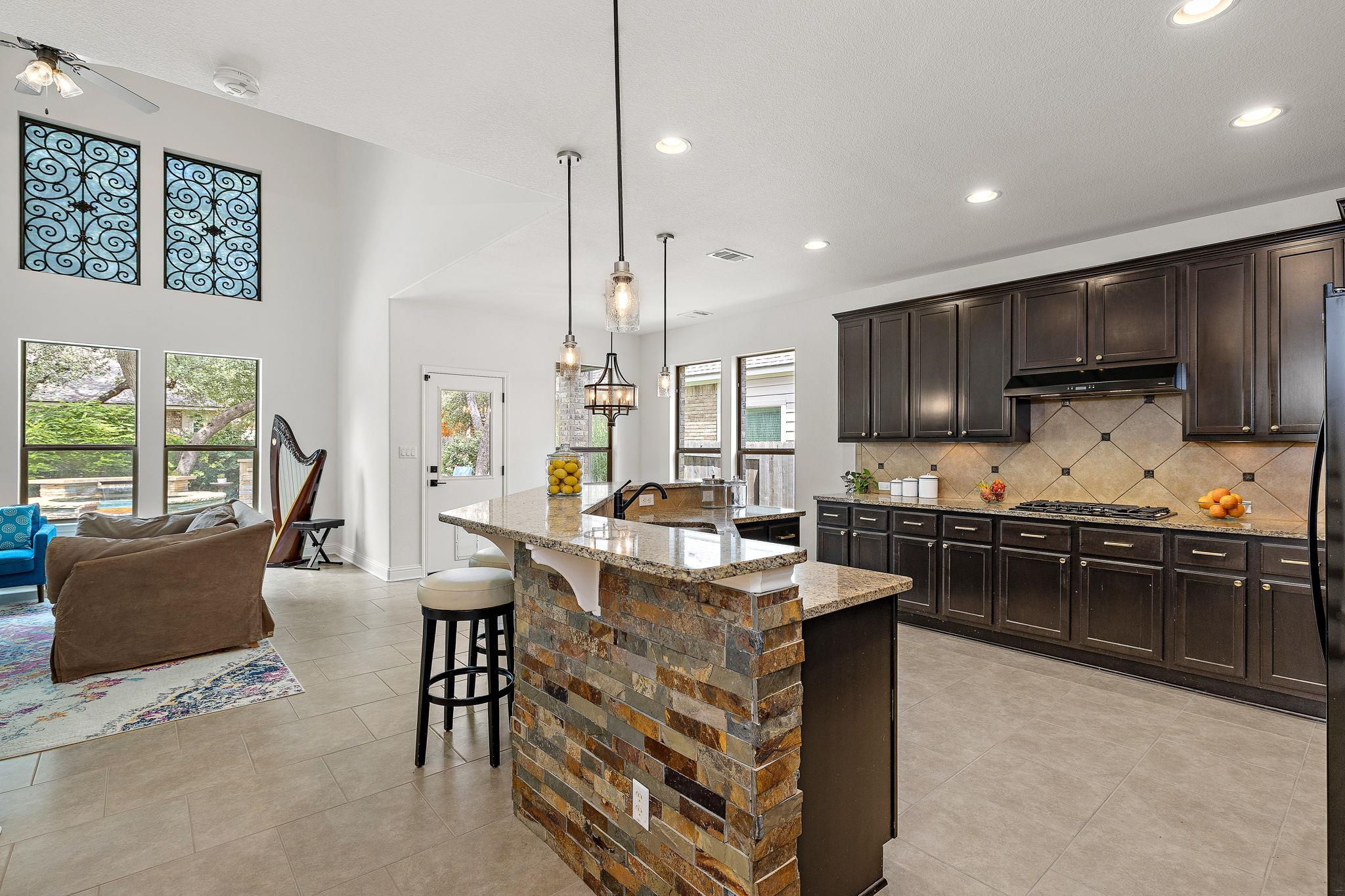 805 Walsh Hill TRL