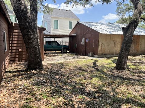 Tiny photo for 2503 S 4th ST, Austin, TX 78704 (MLS # 6346104)
