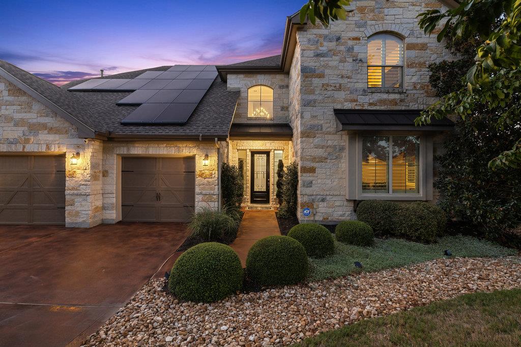 314 Coopers Crown LN