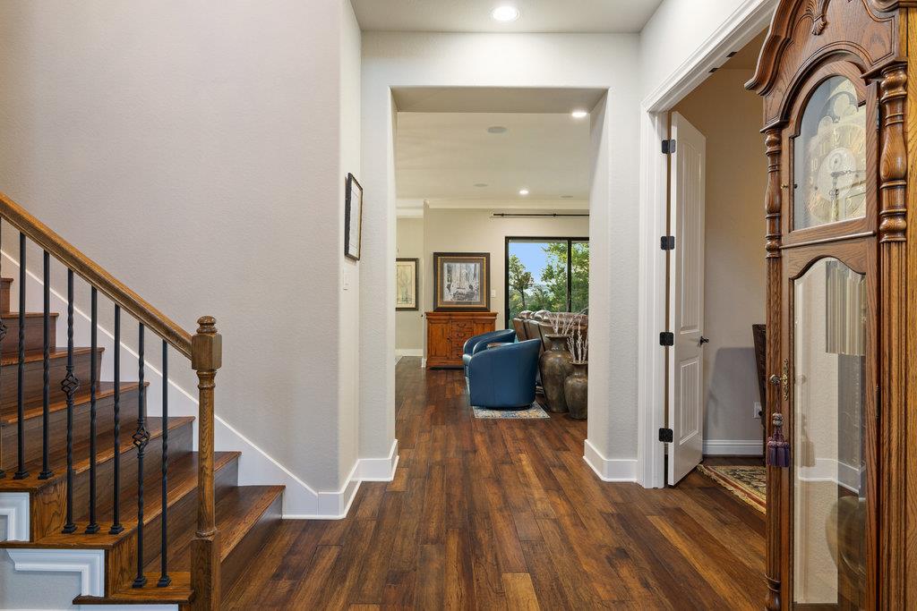 314 Coopers Crown LN