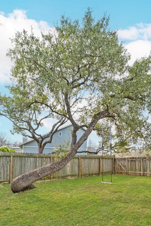 Tiny photo for 8103 Washita DR, Austin, TX 78749 (MLS # 5178222)