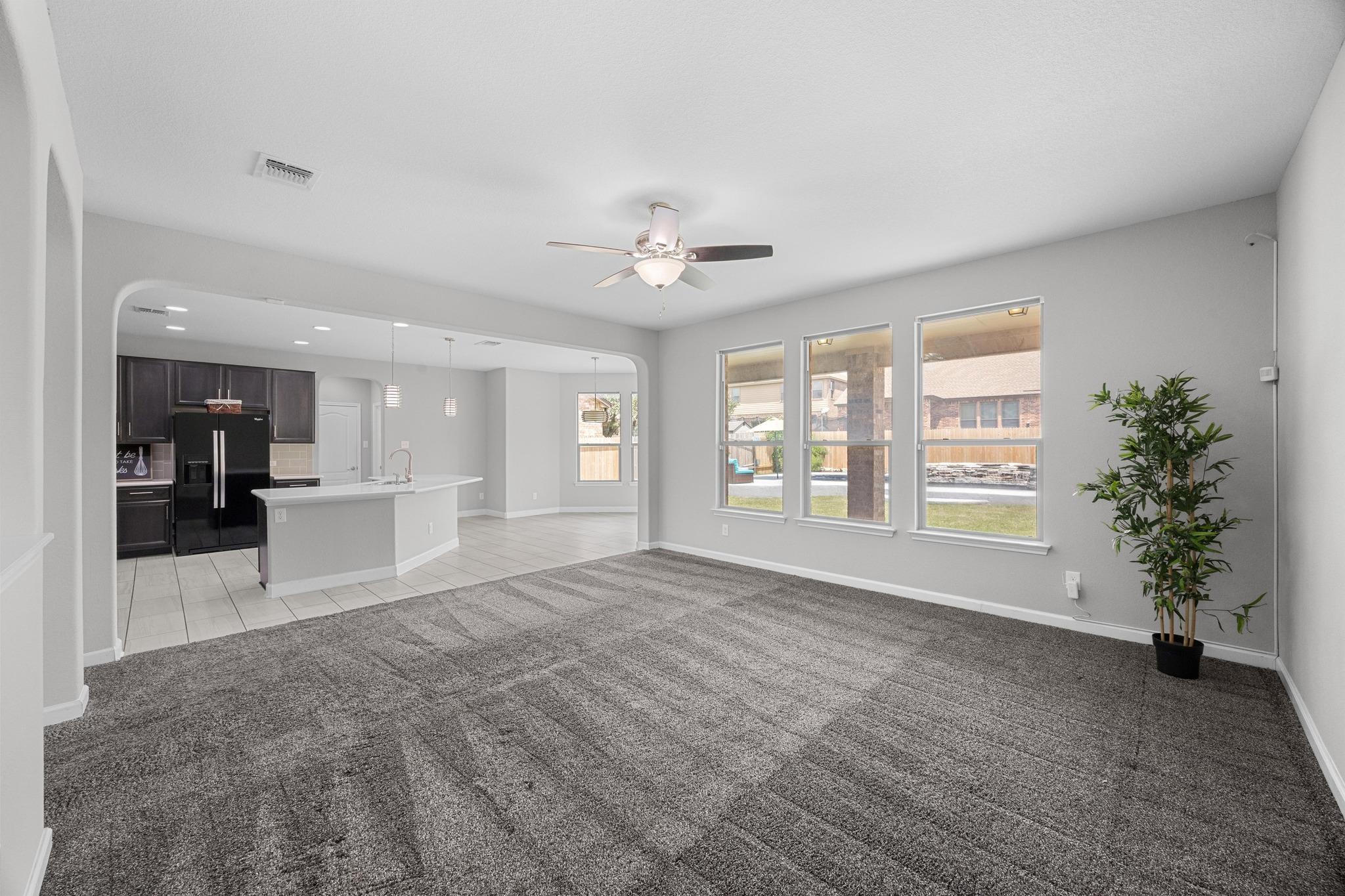 1236 Yellow Iris RD