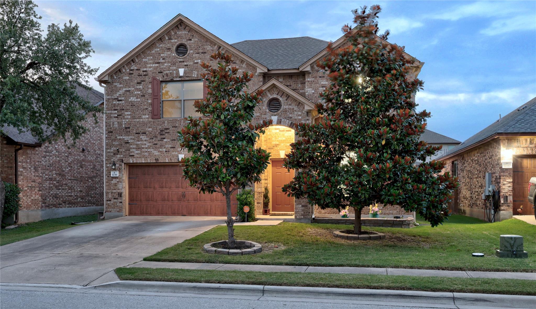 1236 Yellow Iris RD