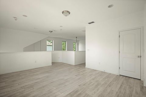 Tiny photo for 800 Totis RD, Austin, TX 78748 (MLS # 4001323)