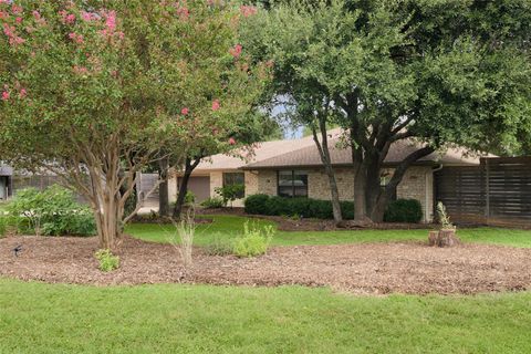 Tiny photo for 12227 NW Tanglewild DR, Austin, TX 78758 (MLS # 9766878)
