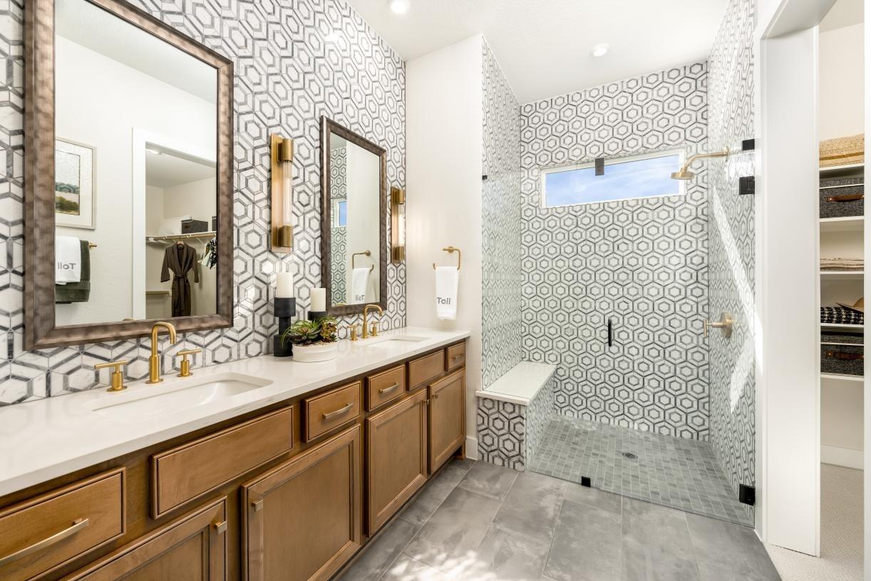 1108 Iron Willow Loop LOOP