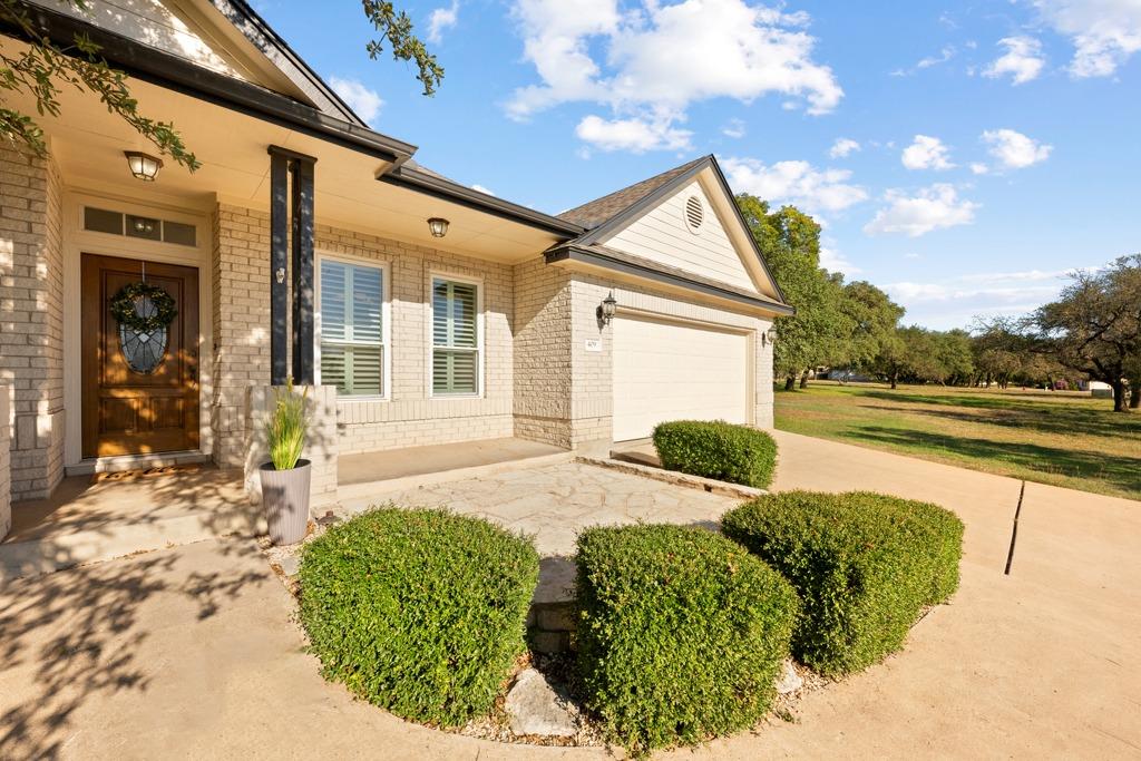 409 Shadywood LN