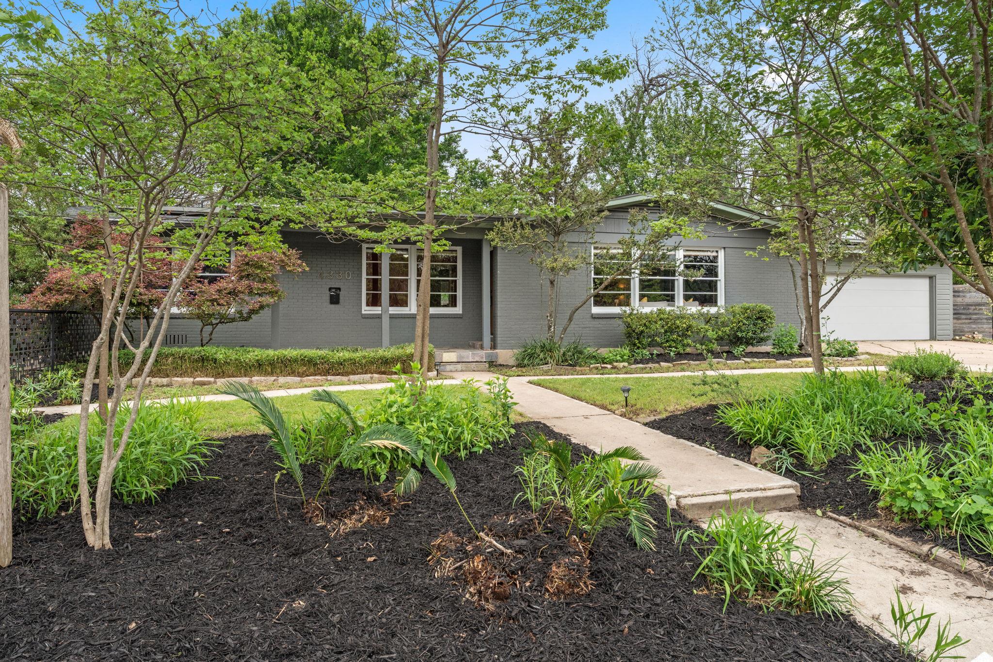 4330 Parkwood RD