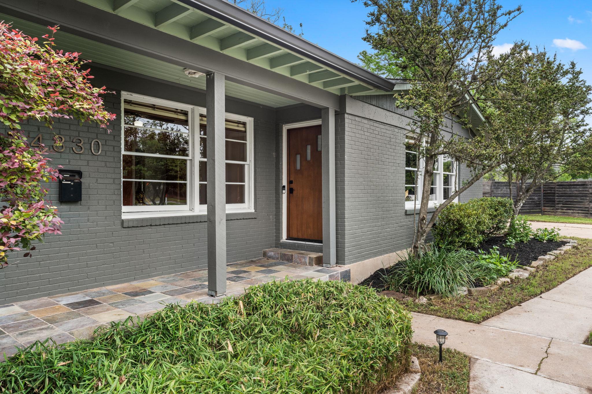 4330 Parkwood RD