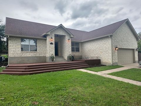 Photo of 460 Tahitian DR, Bastrop, TX 78602 (MLS # 5843393)